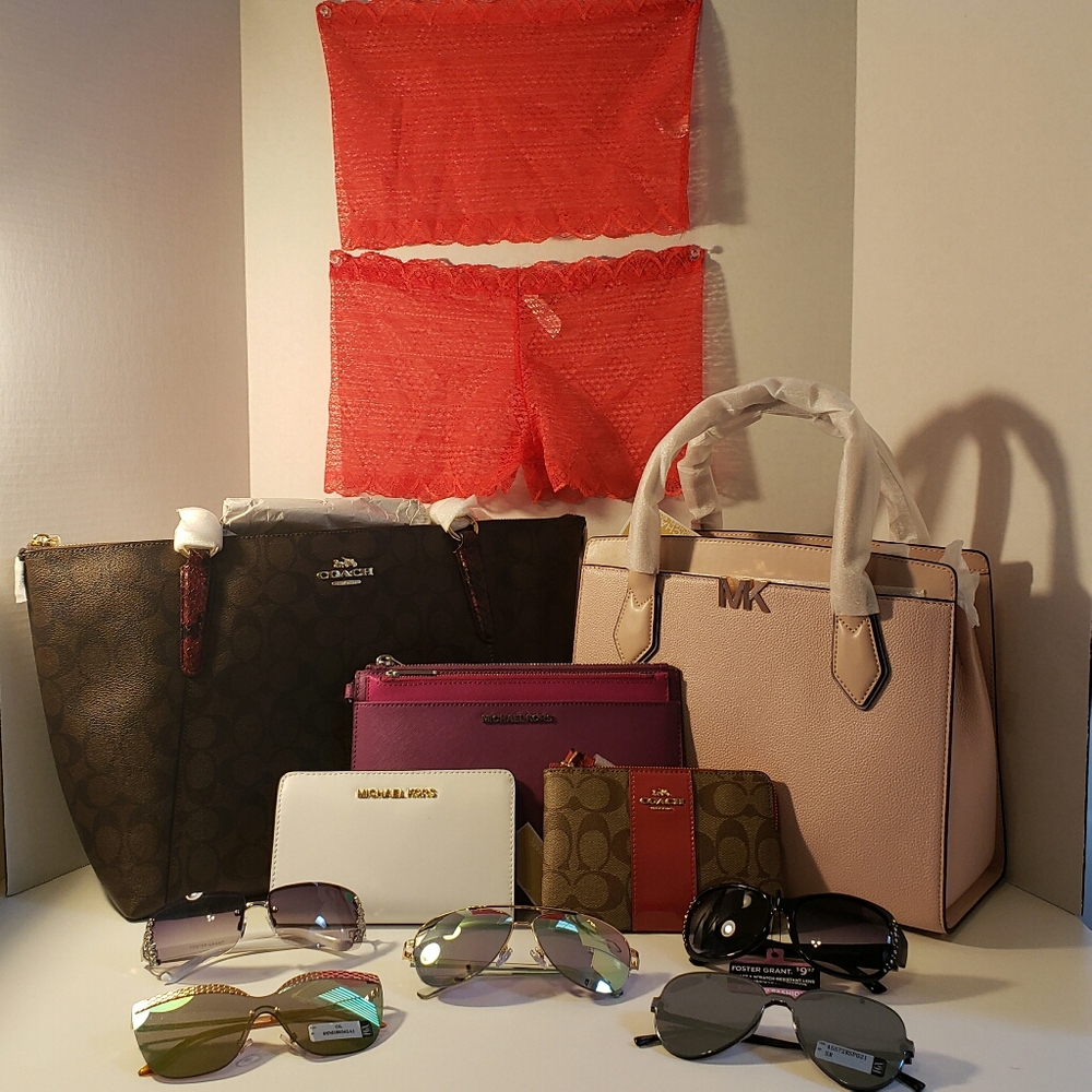 Meet your Posher, 609 Divine